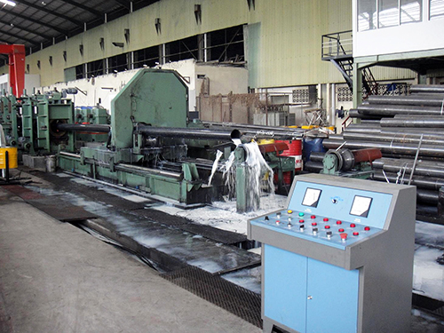 8 Pneumatic Friction Saw-.jpg