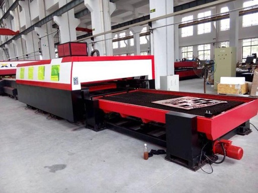 Gantry Type Fiber Laser Cutting Machine1.jpg
